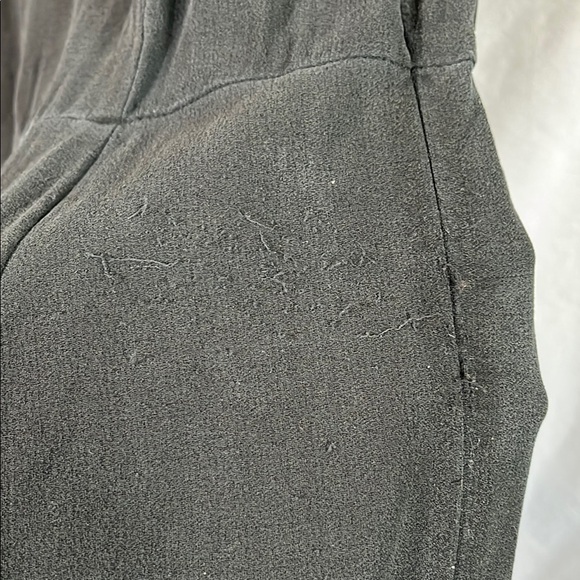 Silk Elegant Black Sleeveless Dress - Picture 8 of 11